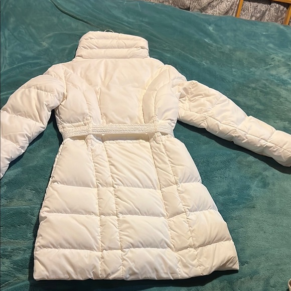Stylish White jacob Puffer Coat - Picture 2 of 3